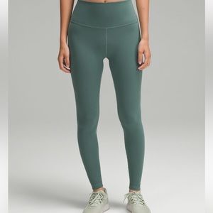 BRAND NEW LULULEMON LEGGINGS